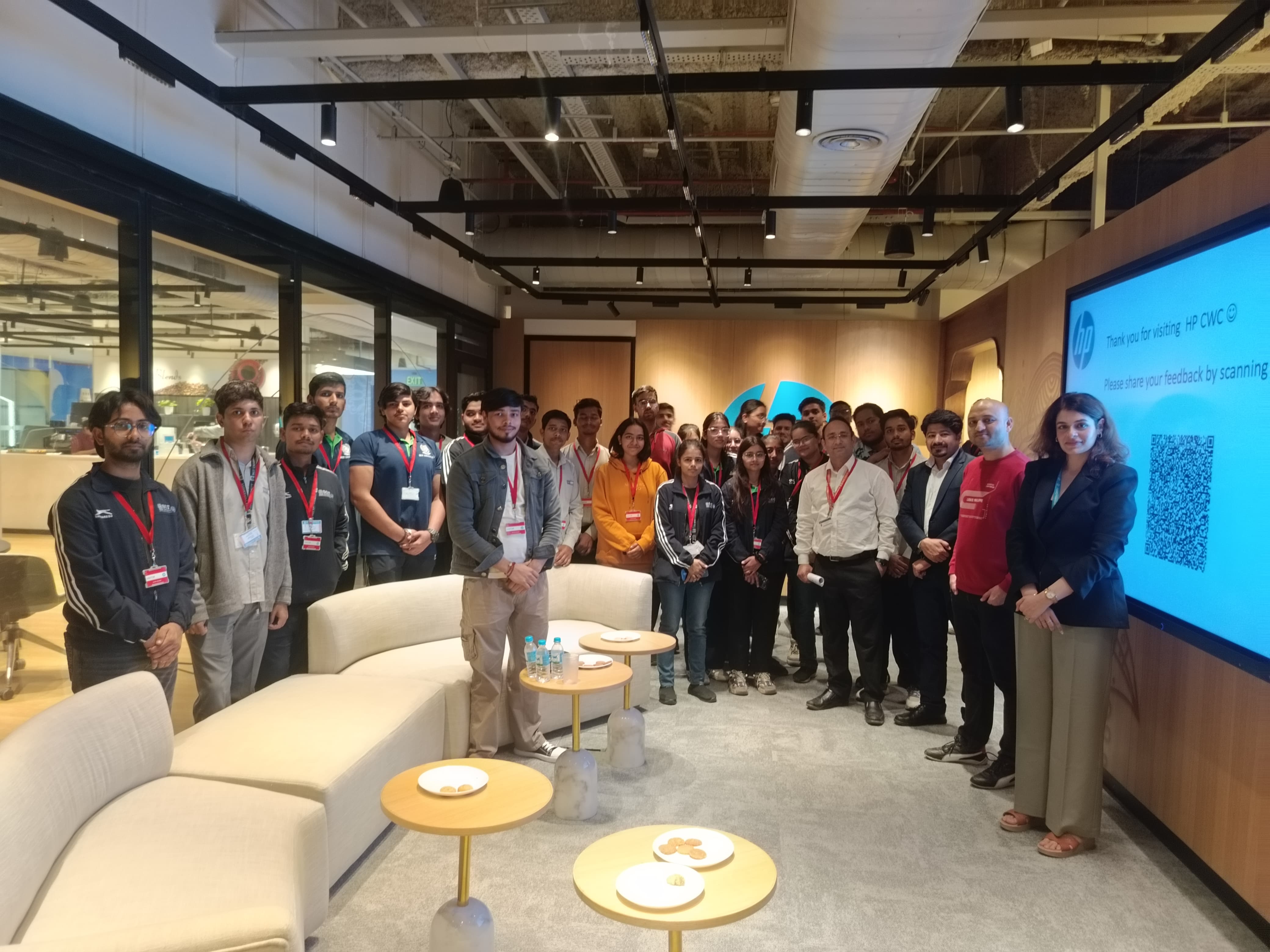 SGTU Students Gain Industry Knowledge from HP Industrial Visit 1