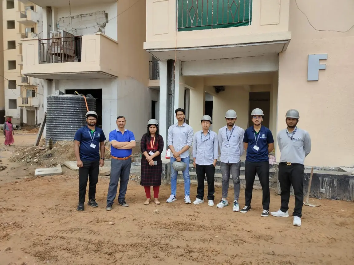 A Site Visit to MRG: The Balcony 1