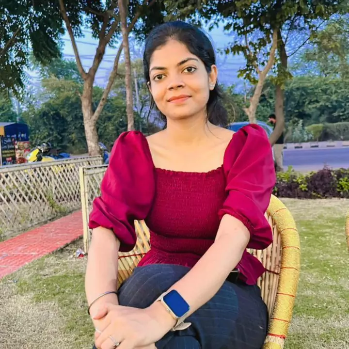 Dr Aditi Thakur (PT)
